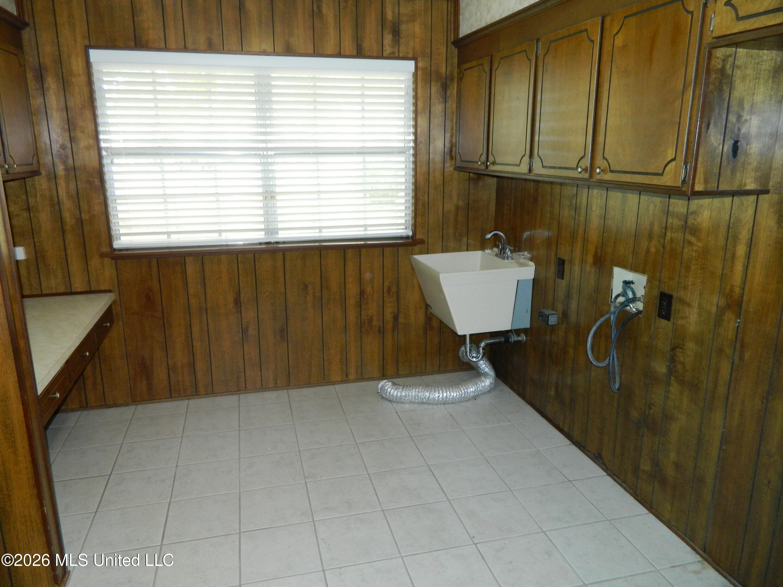 7888 Hilo Way Diamondhead, MS 39525 - Photo 17 of 49 5