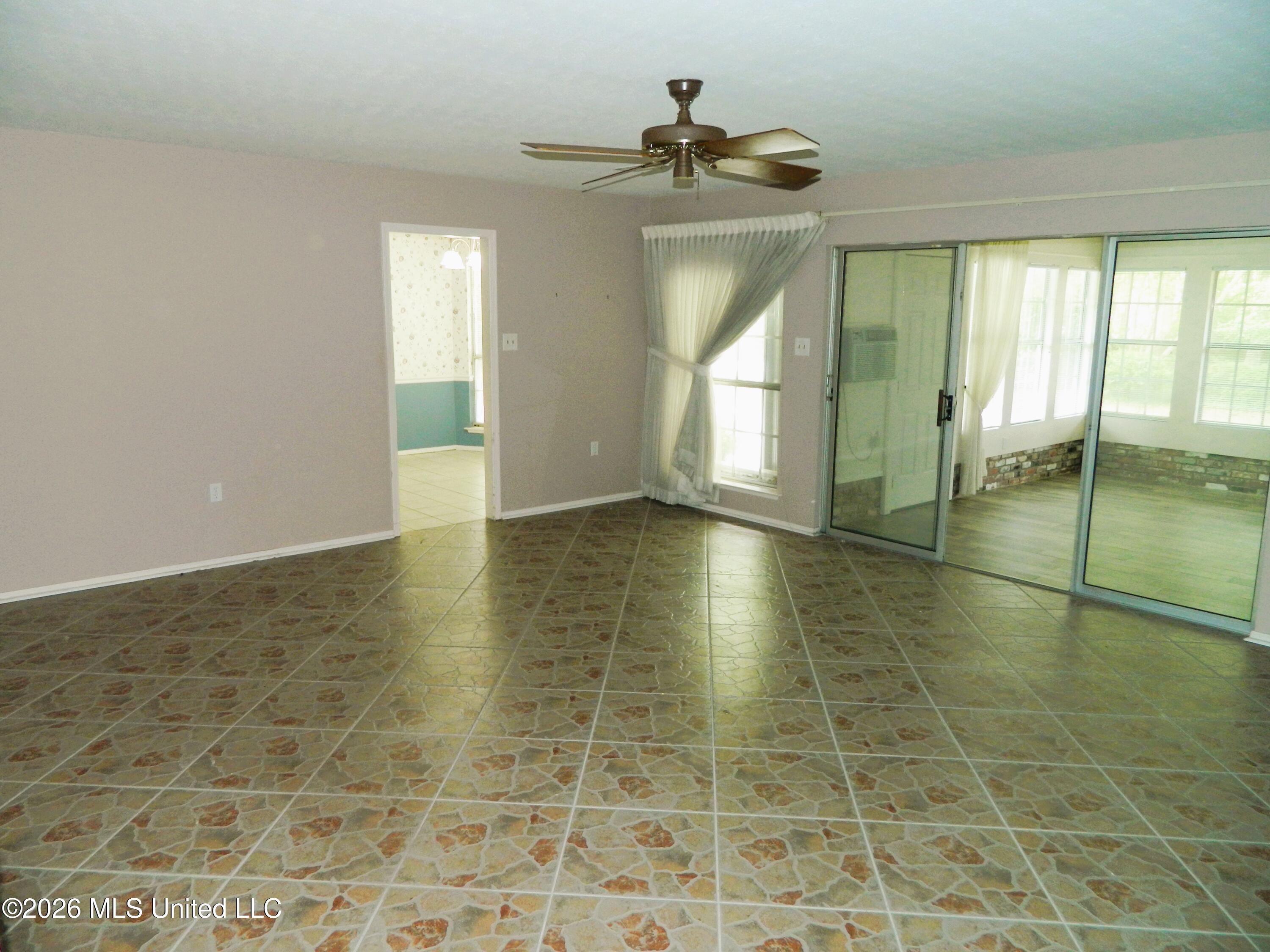7888 Hilo Way Diamondhead, MS 39525 - Photo 6 of 49 31