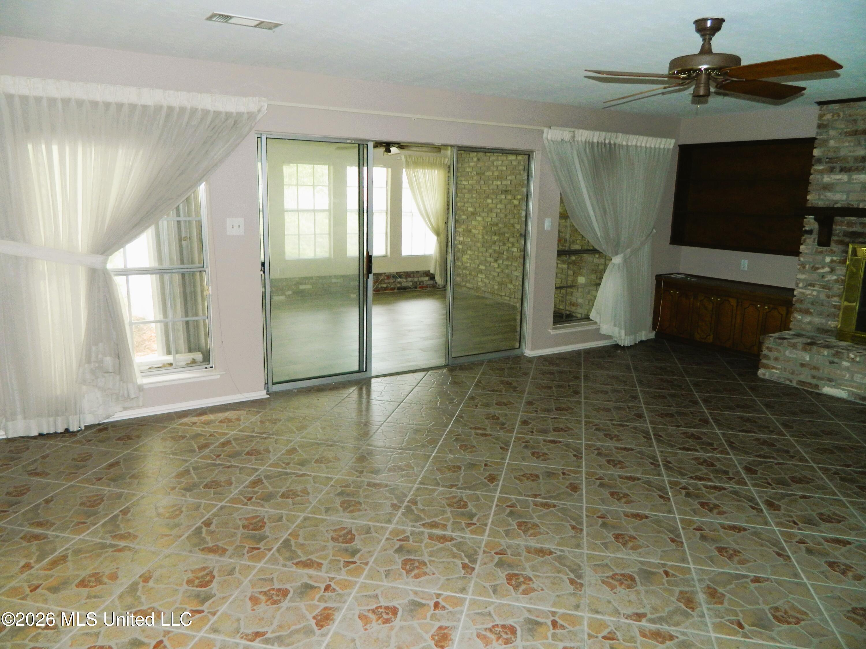 7888 Hilo Way Diamondhead, MS 39525 - Photo 7 of 49 11