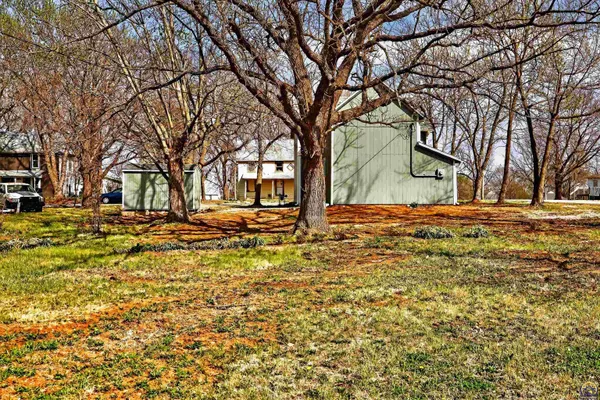 $169,900 | 391 Gertrude Street, Harveyville, KS 66431