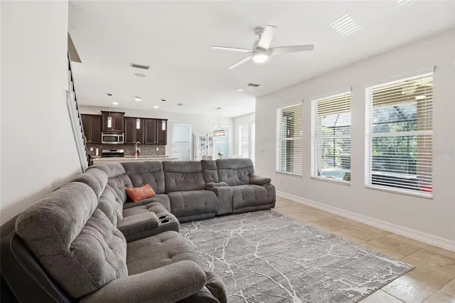 $800,000 | 12036 Longview Lake Circle, Bradenton, FL 34211