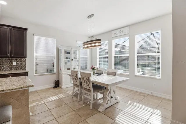 $800,000 | 12036 Longview Lake Circle, Bradenton, FL 34211