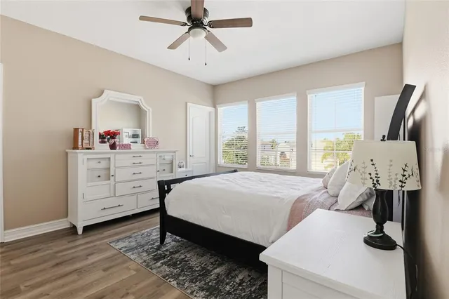 $800,000 | 12036 Longview Lake Circle, Bradenton, FL 34211