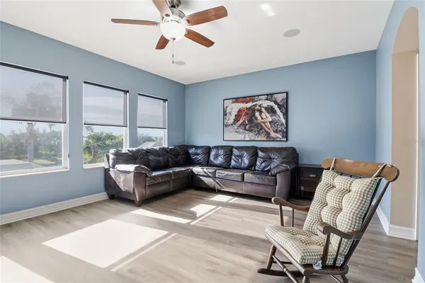$800,000 | 12036 Longview Lake Circle, Bradenton, FL 34211