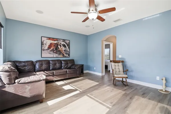 $800,000 | 12036 Longview Lake Circle, Bradenton, FL 34211