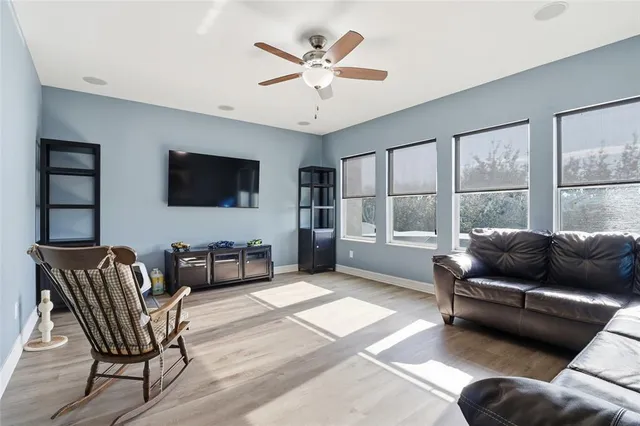 $800,000 | 12036 Longview Lake Circle, Bradenton, FL 34211