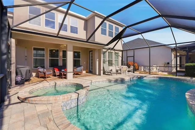 $800,000 | 12036 Longview Lake Circle, Bradenton, FL 34211