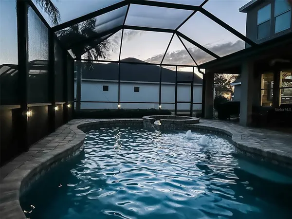 $800,000 | 12036 Longview Lake Circle, Bradenton, FL 34211