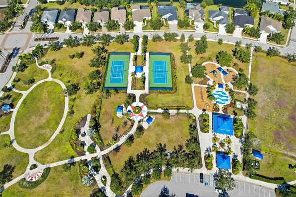 $800,000 | 12036 Longview Lake Circle, Bradenton, FL 34211