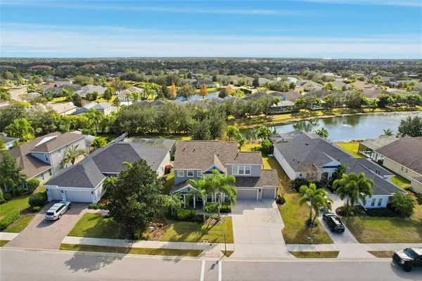 $800,000 | 12036 Longview Lake Circle, Bradenton, FL 34211