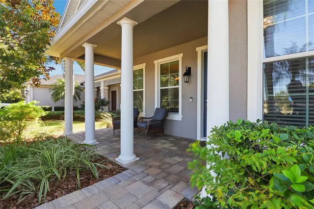 $800,000 | 12036 Longview Lake Circle, Bradenton, FL 34211