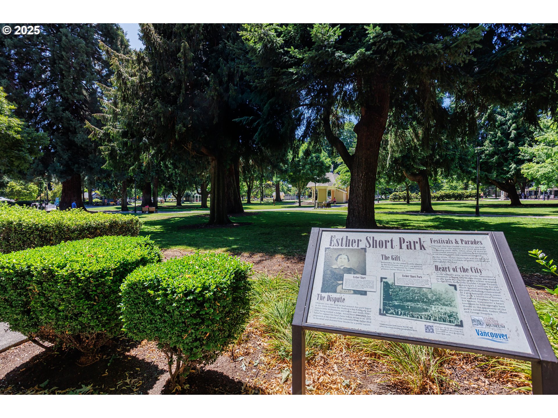 701 Columbia Street, Unit 702 Vancouver, WA 98660 - Photo 11 of 19 a view of backyard with green space