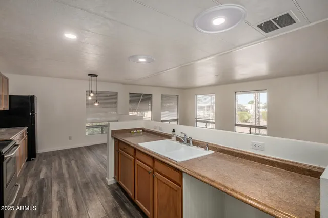 $69,000 | 2650 West Union Hills Drive, Unit 82, Phoenix, AZ 85027