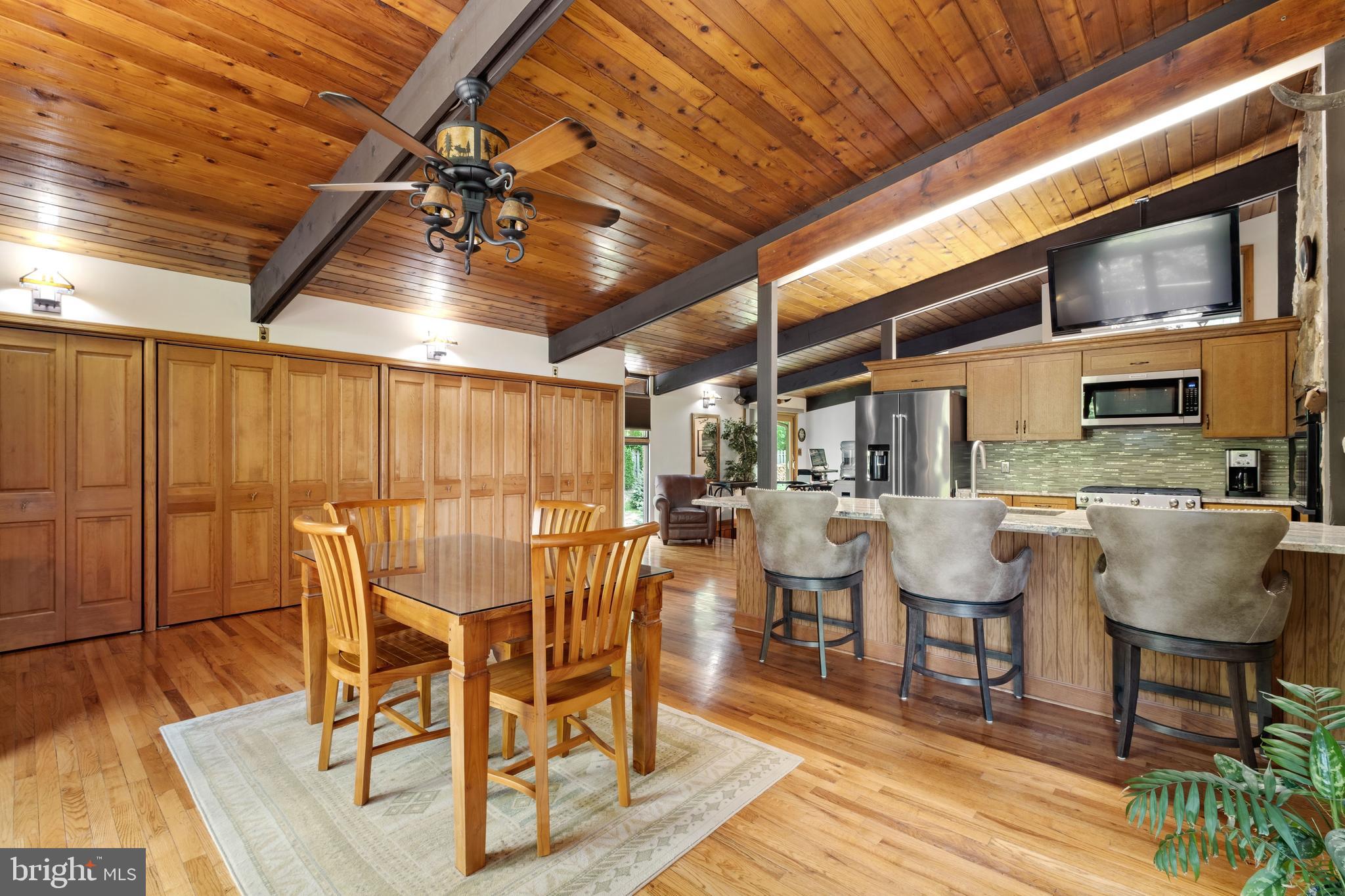 14 Springhill Road Mantua, NJ 08051 - Photo 23 of 64 Dining room and kitchen