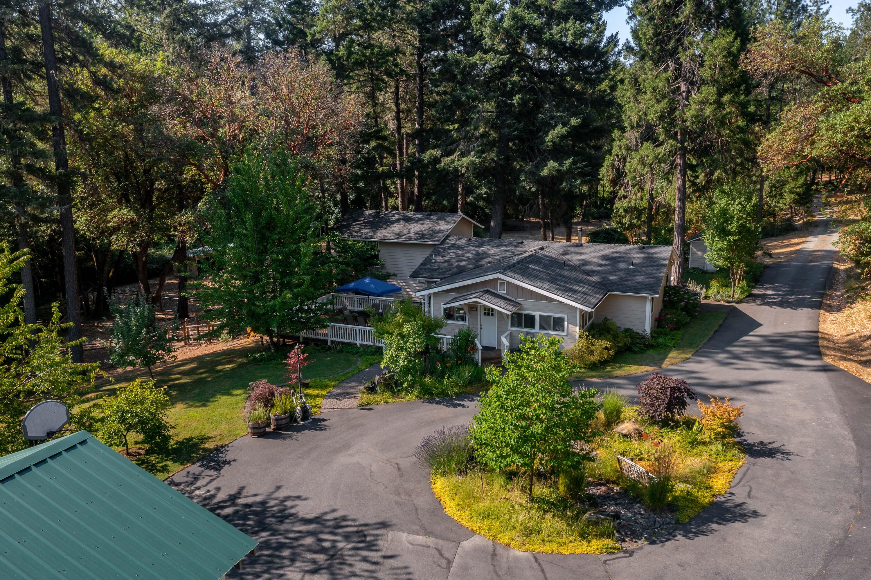 8360 Lower River Road Grants Pass, OR 97526 - Photo 40 of 62 DRONE (6 of 8)