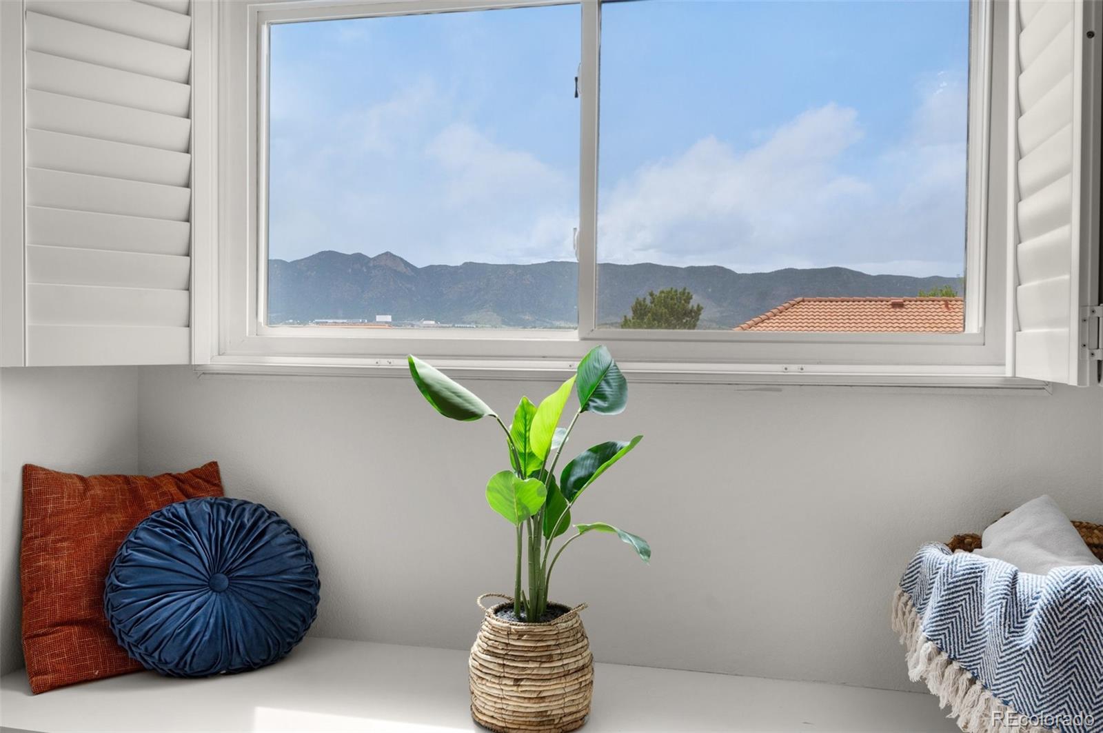 106 Luxury Lane Colorado Springs, CO 80921 - Photo 36 of 50