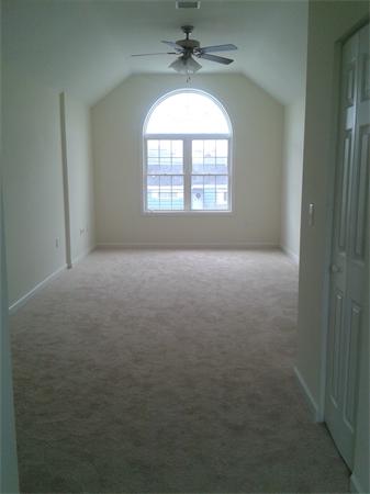365 Abbott Street Springfield, MA 01118 - Photo 15 of 27 an empty room with a window