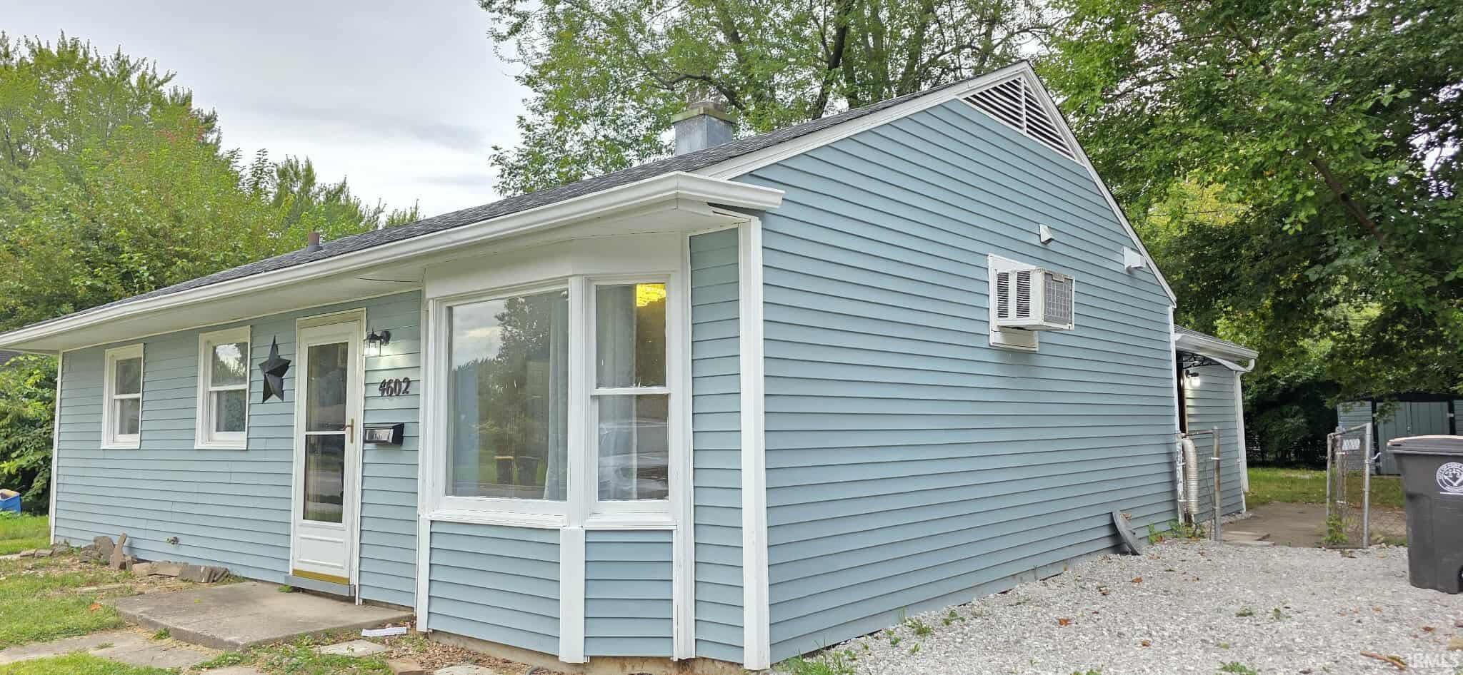 4602 Reed Street Fort Wayne, IN 46806 - Photo 2 of 19