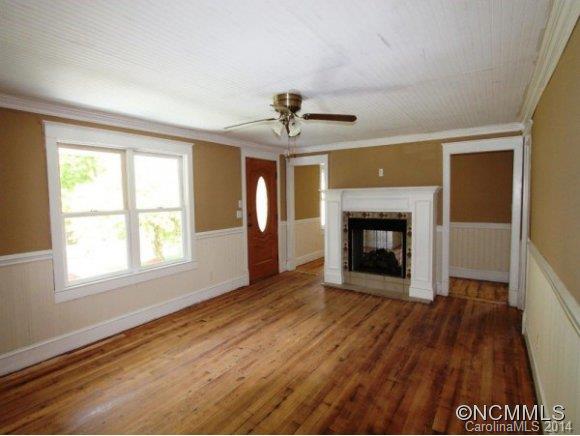 1435 Max Thompson Road Canton, NC 28716 - Photo 2 of 23