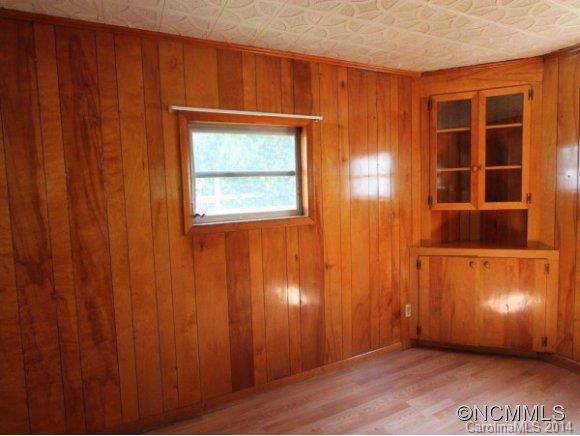 1435 Max Thompson Road Canton, NC 28716 - Photo 14 of 23