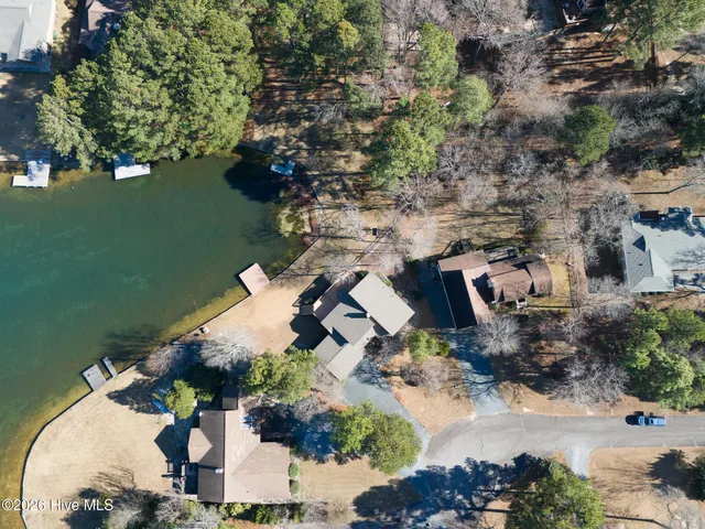 $459,900 | 106 Scuppernong Court, Seven Lakes, NC 27376