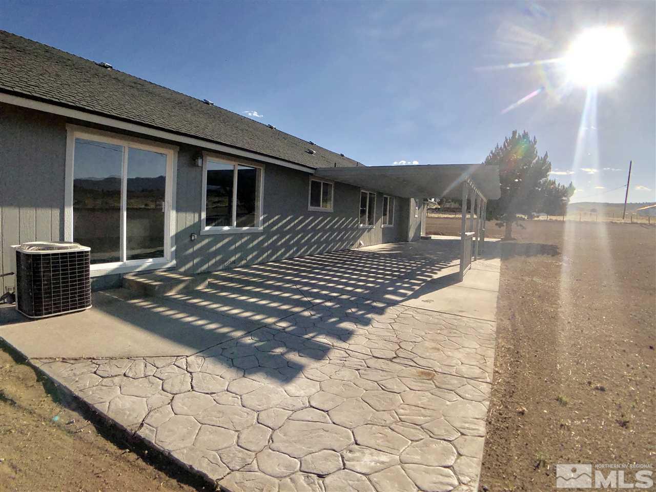 10205 Placerville Road Reno, NV 89508 - Photo 35 of 40 a front view of house with yard