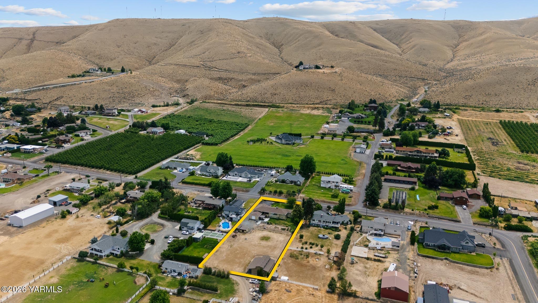 1007 Meadowbrook Road Yakima, WA 98903 - Photo 4 of 47 1007 Meadowbrook Rd Aerials-4 prop