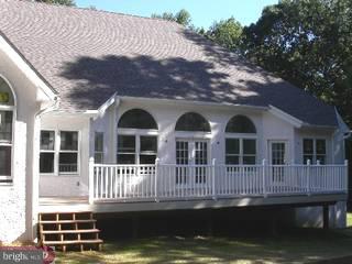 401 Echo Dell Road Downingtown, PA 19335 - Photo 2 of 3 Gallery Image 2