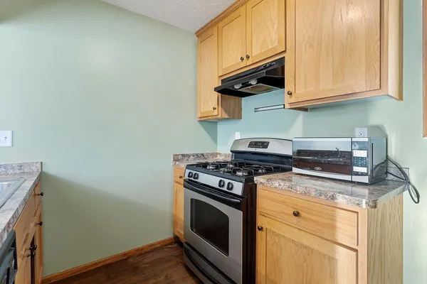 $140,000 | 6308 84th Court North, Brooklyn Park, MN 55445
