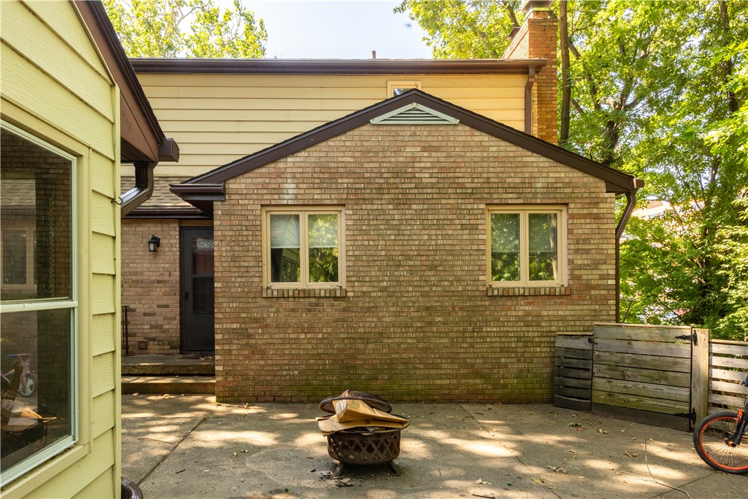 1904 Florida Court Decatur, IL 62521 - Photo 33 of 37