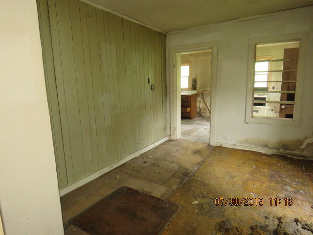 1037 Towe String Road Jacksboro, TN 37757 - Photo 13 of 14 IMG_0045