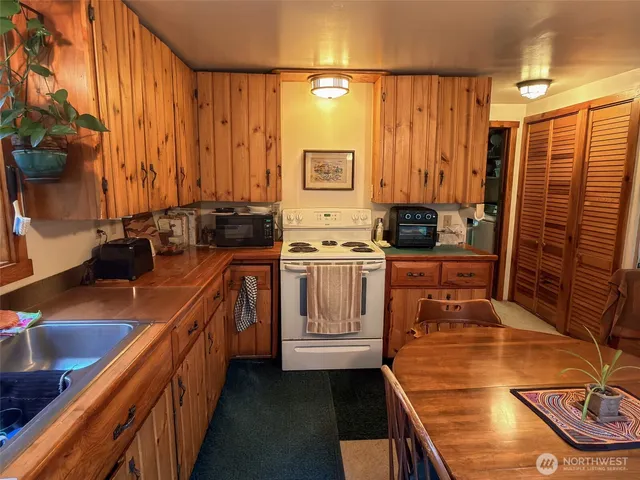 $510,000 | 890 Black Bear Road, Port Townsend, WA 98368