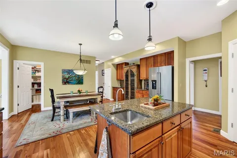 $1,100,000 | 340 Pine Bend Drive, Wildwood, MO 63005