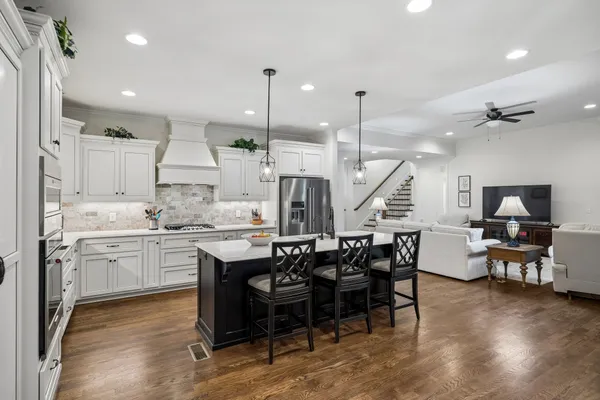 $1,325,000 | 2050 Imagine Circle, Spring Hill, TN 37174