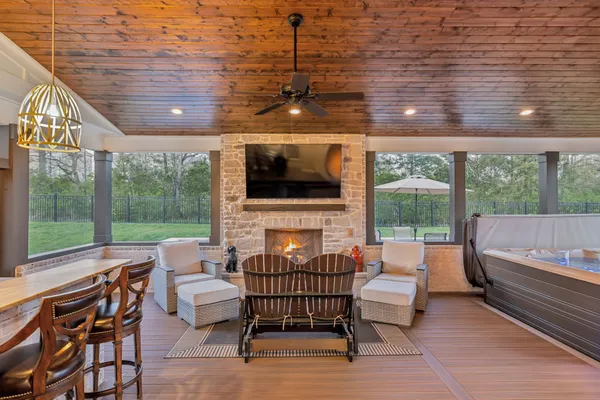 $1,325,000 | 2050 Imagine Circle, Spring Hill, TN 37174