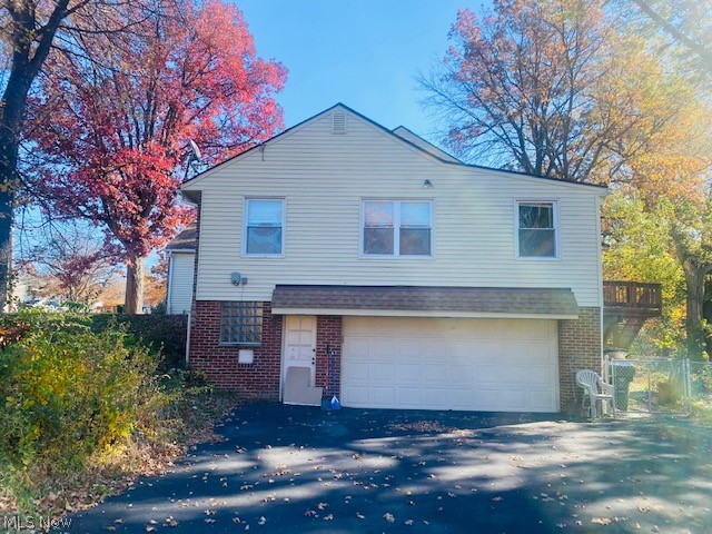 11250 Exeter Road Garfield Heights, OH 44125 - Photo 4 of 28