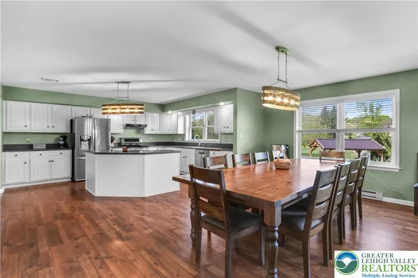 $600,000 | 4263 Park Avenue, Slatington, PA 18080