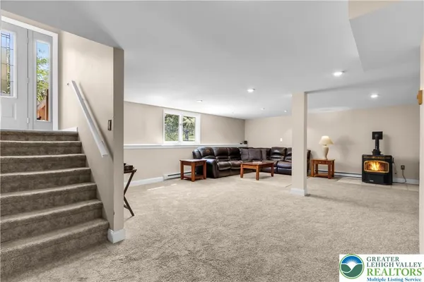 $600,000 | 4263 Park Avenue, Slatington, PA 18080