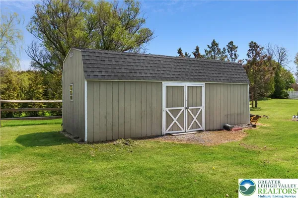 $600,000 | 4263 Park Avenue, Slatington, PA 18080