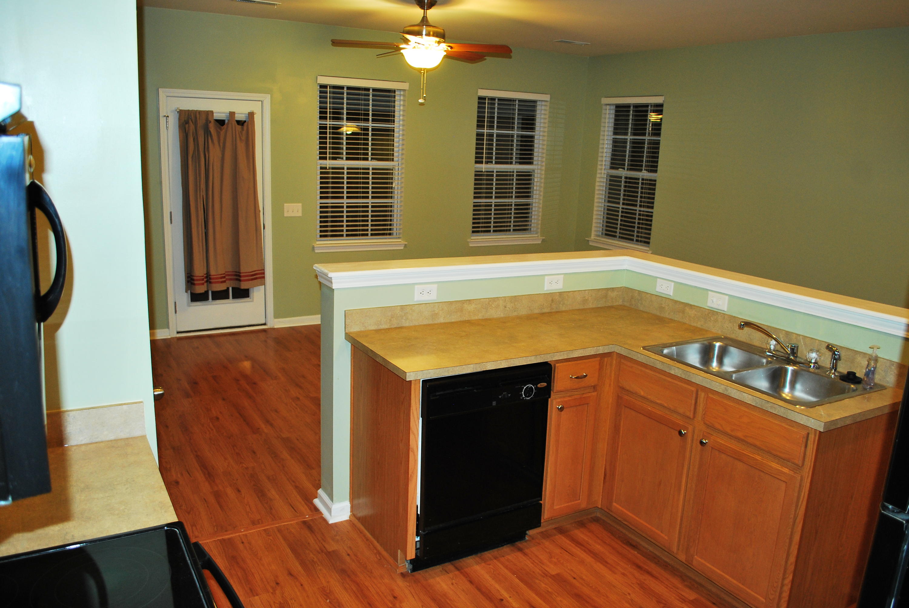 142 Woodward Road Goose Creek, SC 29445 - Photo 21 of 37 Kitchen (3)