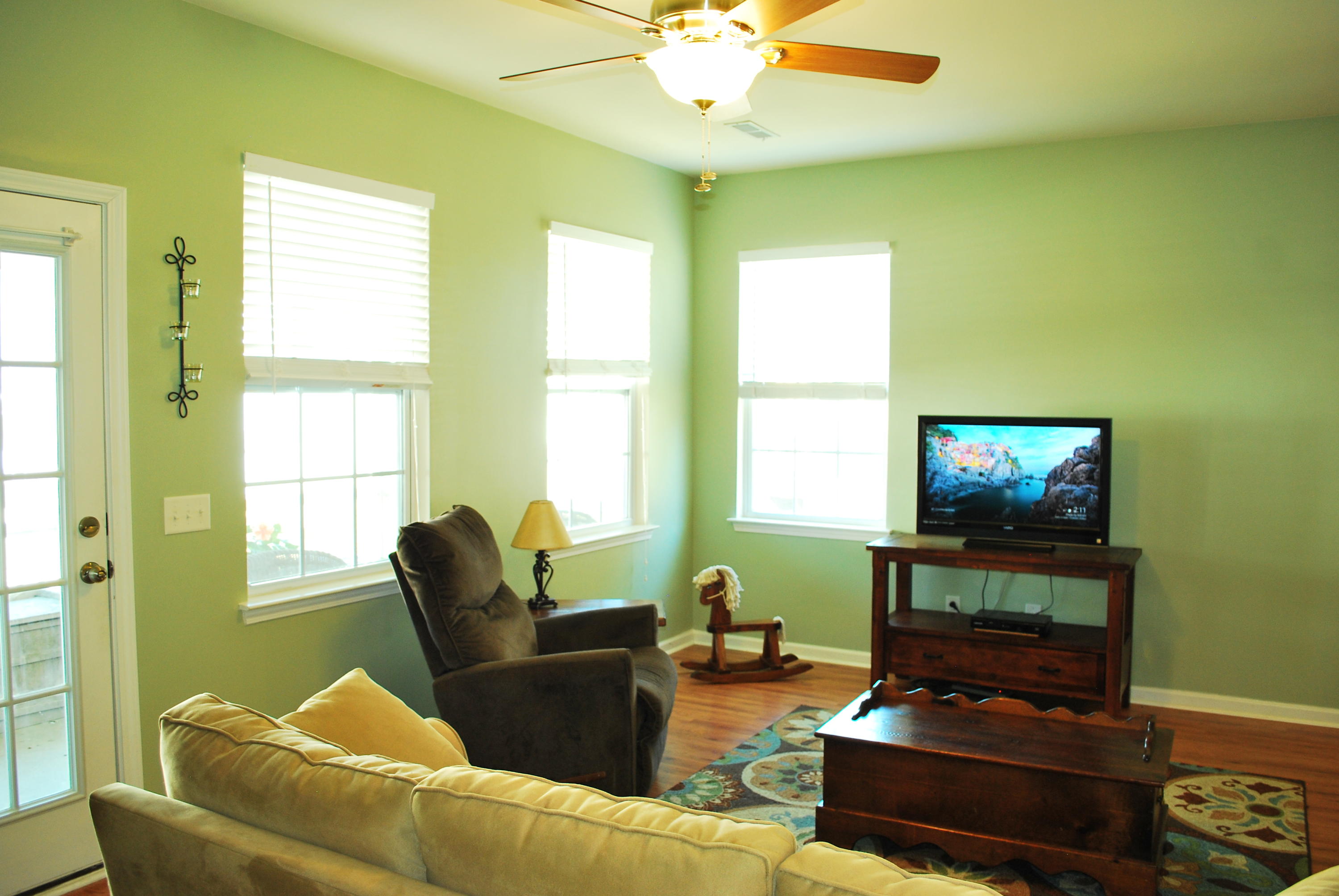 142 Woodward Road Goose Creek, SC 29445 - Photo 6 of 37 7 - Living Room