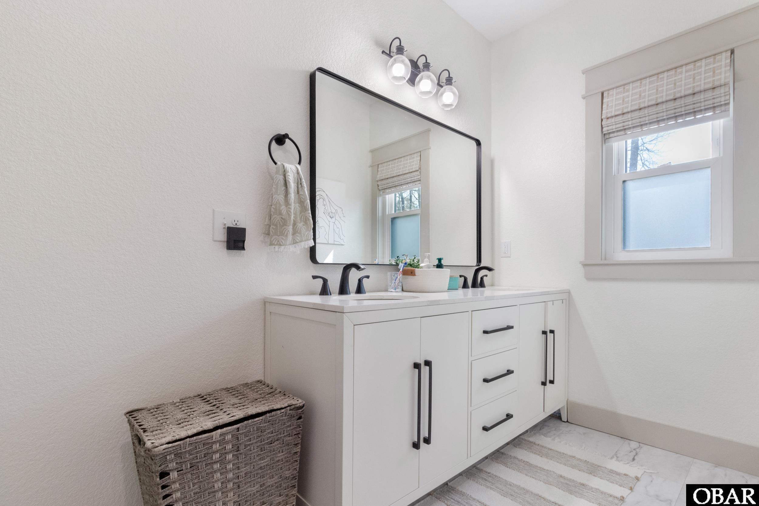 308 Airport Road Manteo, NC 27954 - Photo 16 of 42