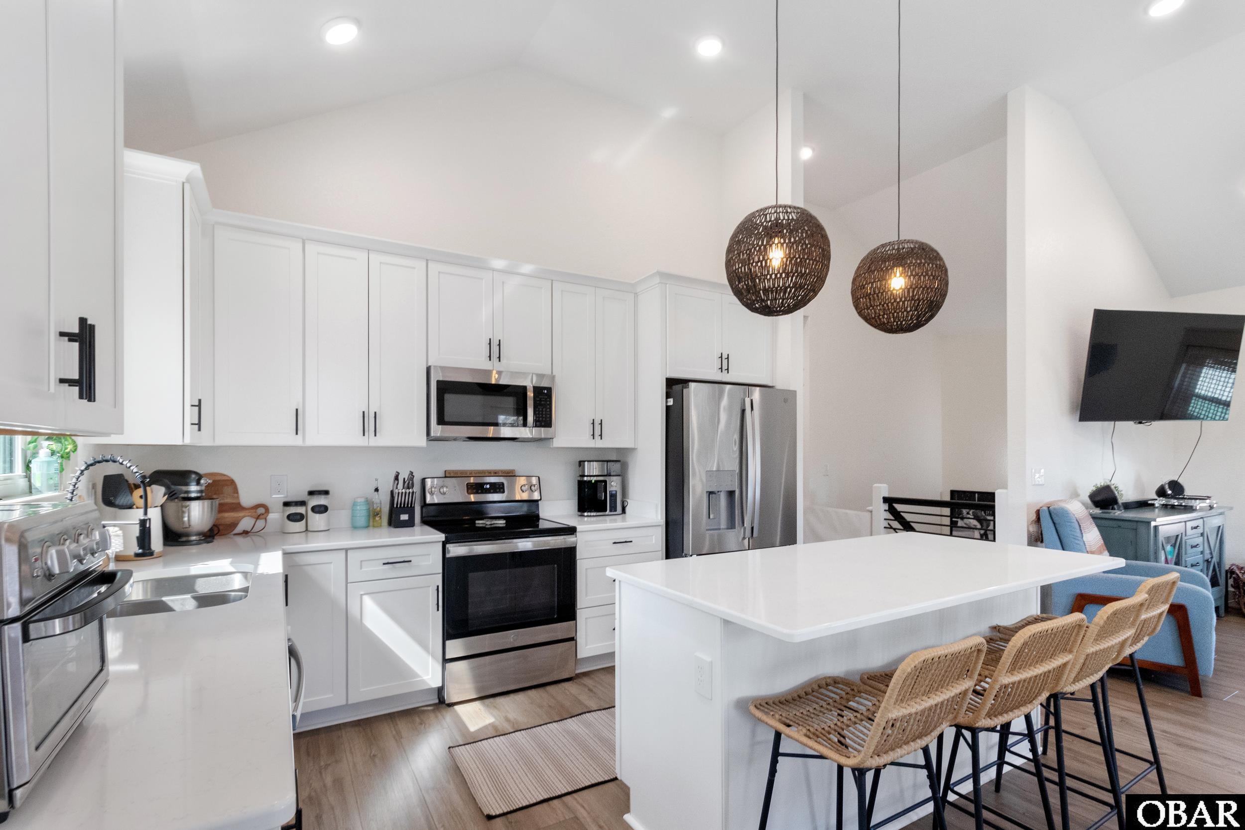 308 Airport Road Manteo, NC 27954 - Photo 3 of 42