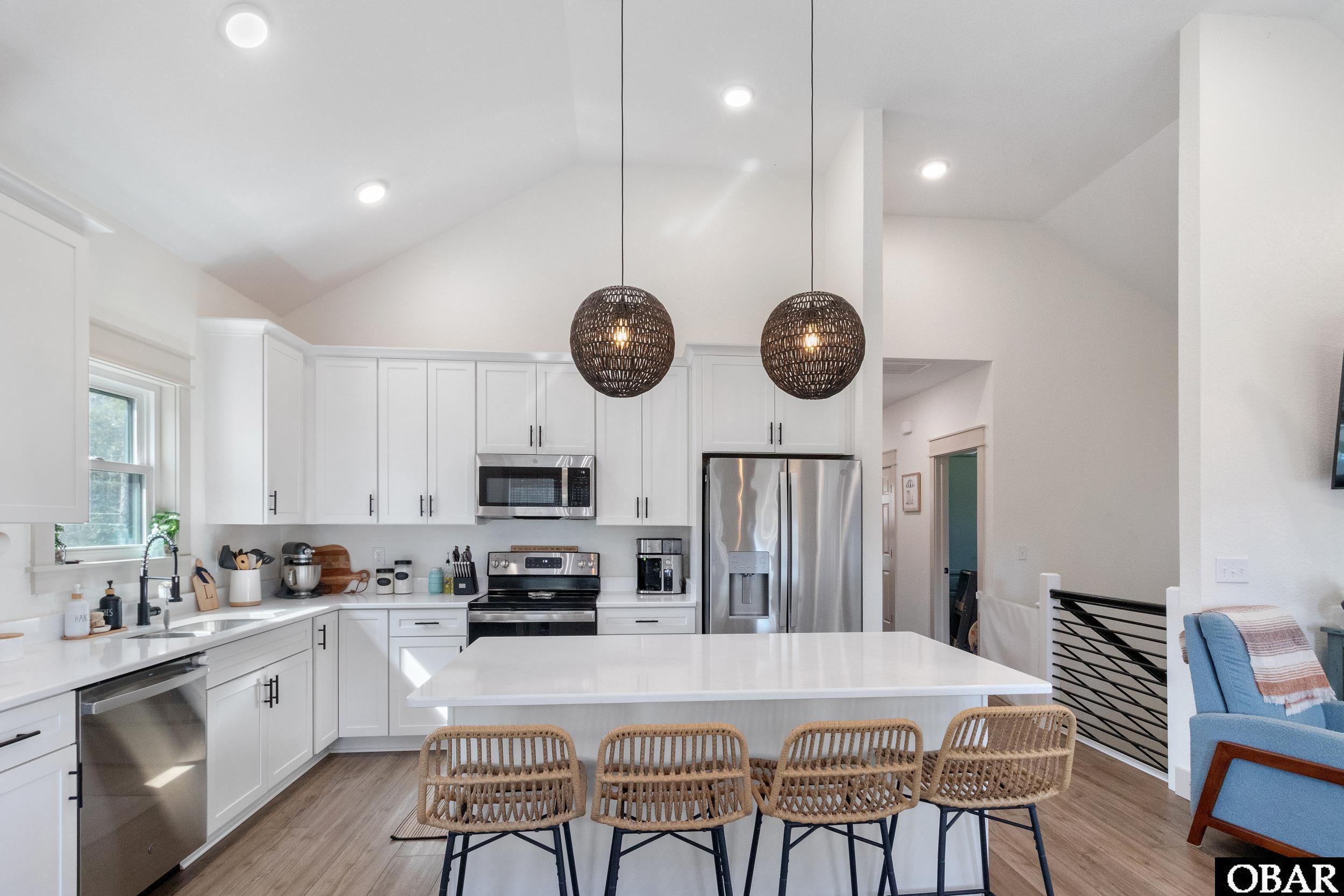 308 Airport Road Manteo, NC 27954 - Photo 4 of 42