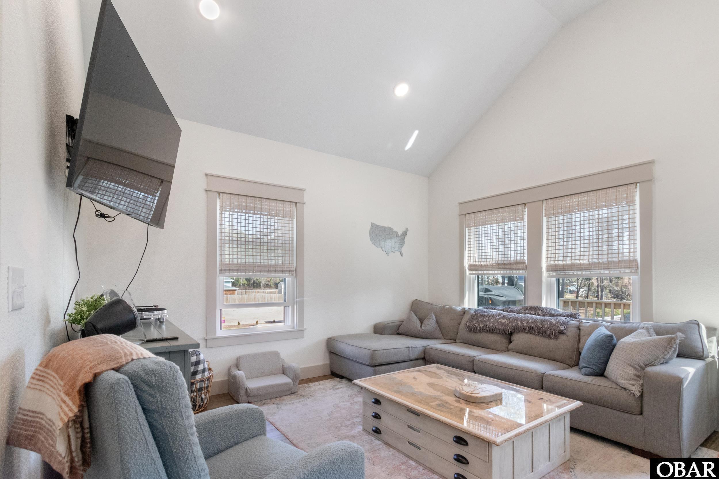 308 Airport Road Manteo, NC 27954 - Photo 9 of 42