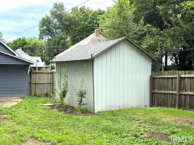 $85,000 | 734 South 6th Street, Clinton, IN 47842