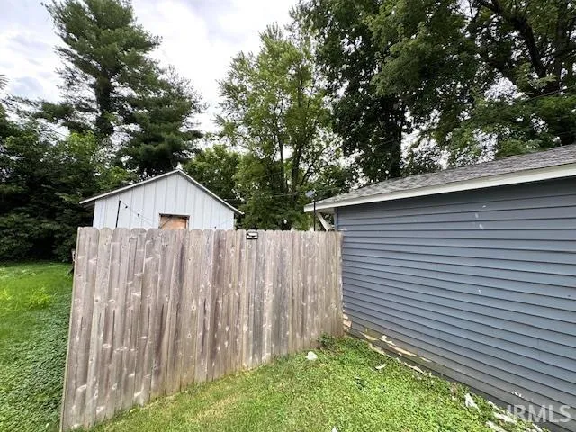 $85,000 | 734 South 6th Street, Clinton, IN 47842