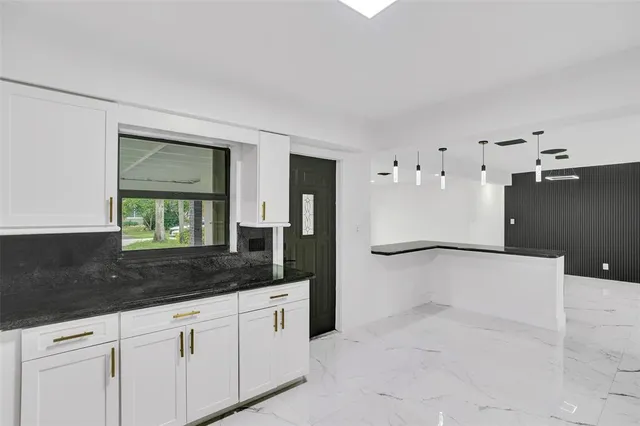 $715,000 | 5840 Southwest 14th Street, Plantation, FL 33317