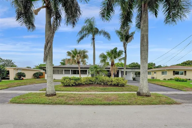 $715,000 | 5840 Southwest 14th Street, Plantation, FL 33317