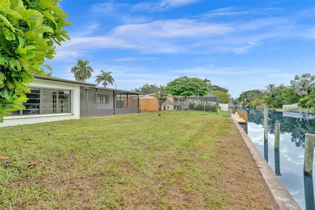 $715,000 | 5840 Southwest 14th Street, Plantation, FL 33317